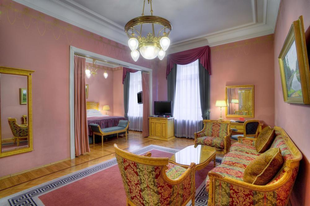 Hotel National, A Luxury Collection Hotel, Moszkva Kültér fotó
